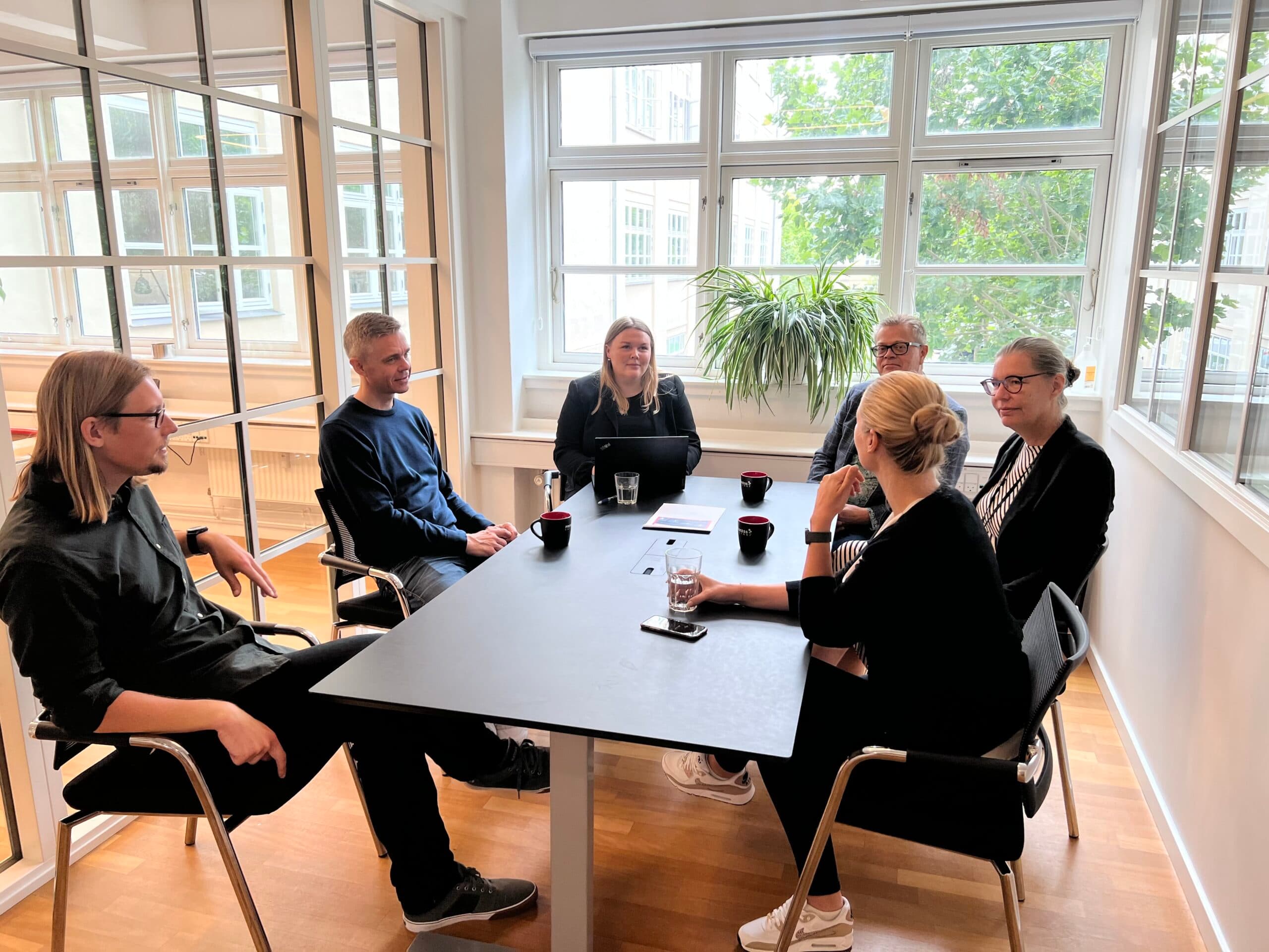 Folk der holder møde i Process Factory et it-konsulent firma i København